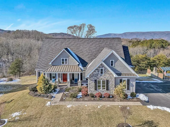 721 Ambler Ln, Salem, VA 24153