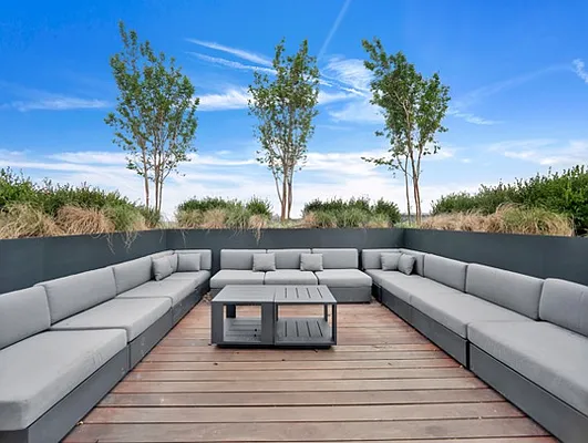 Rented by Corcoran | media 21