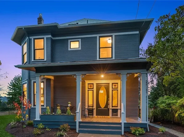 8043 Stroud Ave N, Seattle, WA 98103