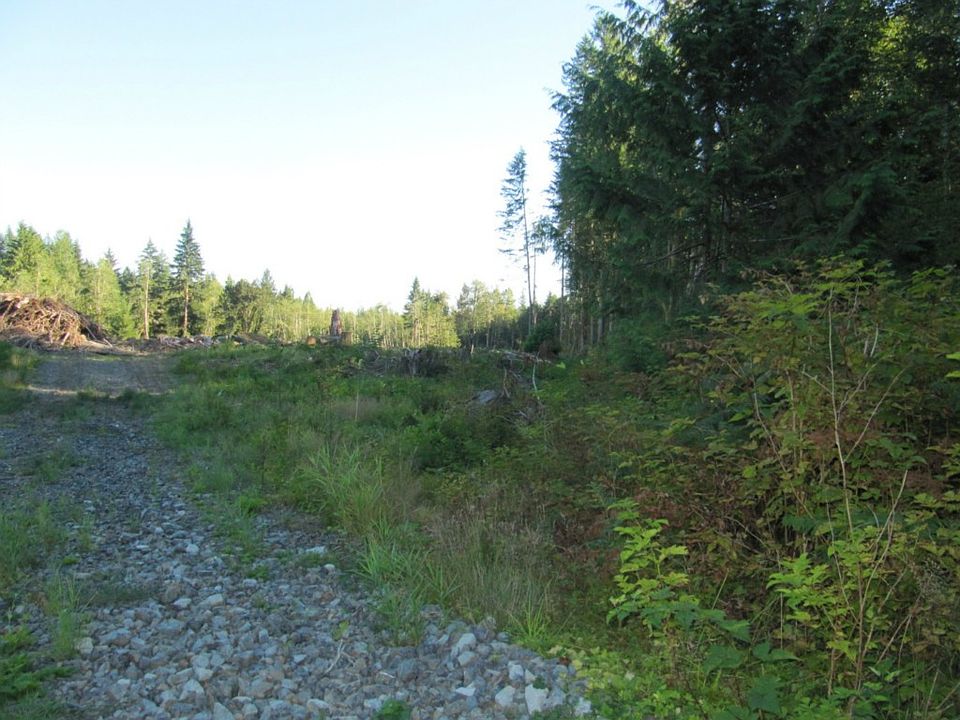 2nd image of 5423 211th Ave SE