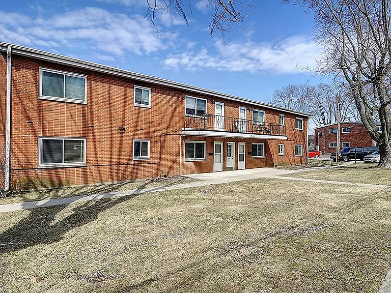 Call or text Direct for Showing

Apply at

Under Rental's

Enjoy the convenience of city living along with the charm of country living. The Post Office and Library, a host of restaurants and stores, all kinds of service