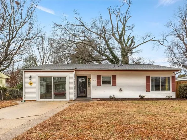 7439 Oakmont Dr, Norfolk, VA 23513