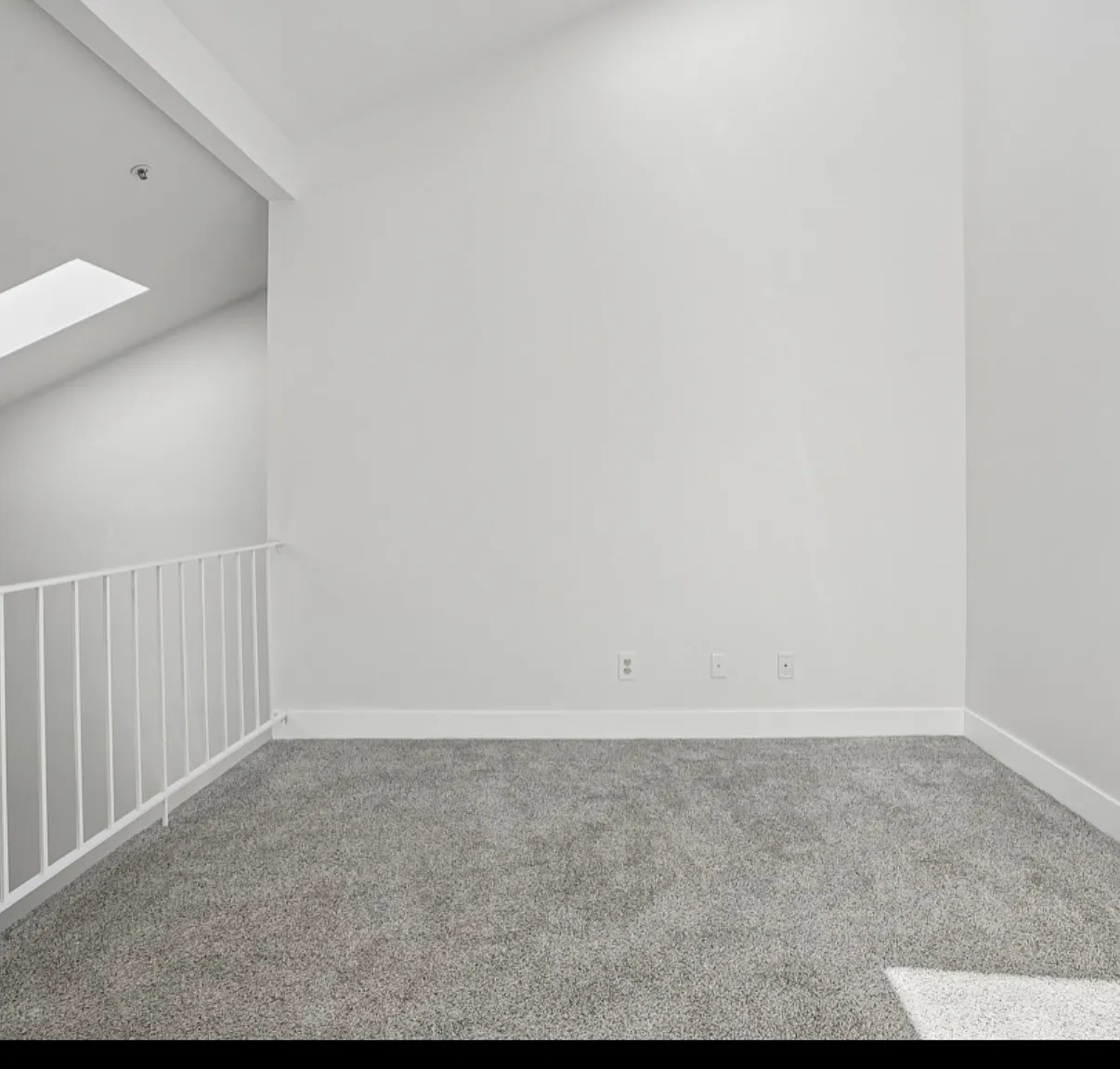 2 bed, 1014 sqft, $2,700 — Photo 3