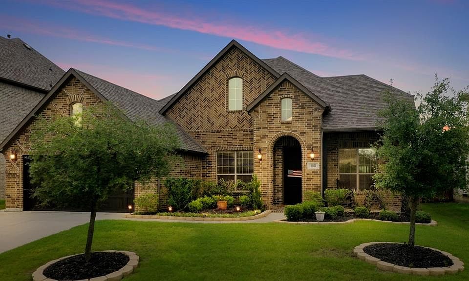 1st image of 1021 Mallard Dr