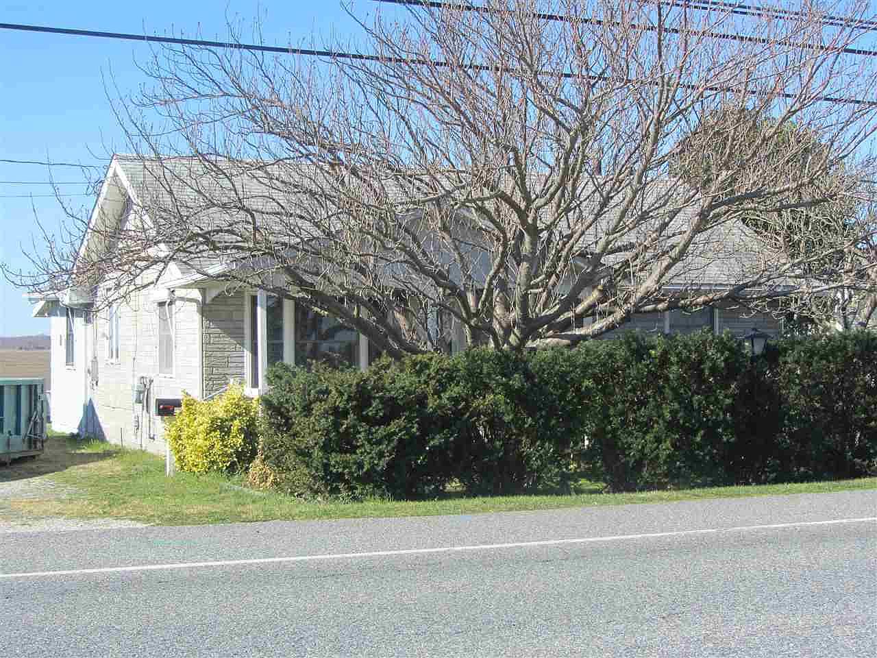 615 Stone Harbor Blvd Cape May Court House Nj 08210 Zillow