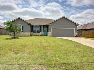 145 Mauna Kea Ln, Bastrop, TX 78602