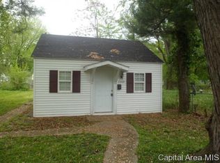 2304 S 12th St, Springfield, IL 62703