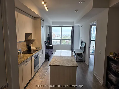 36 Elm Dr W Photo 1