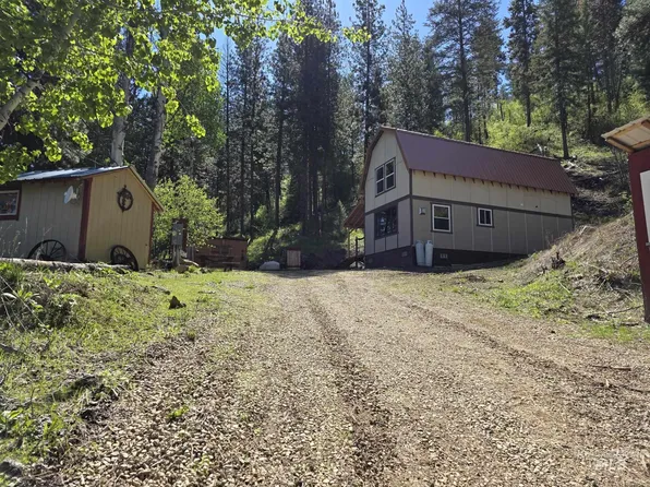 9 Golden Ct, Boise, ID 83716