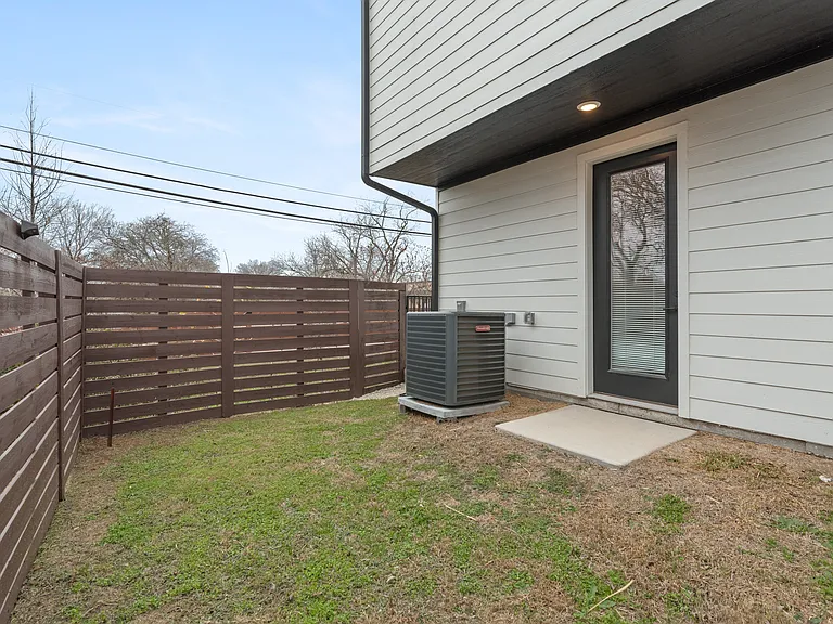 1417 Kramer Ln #21 — Photo 28