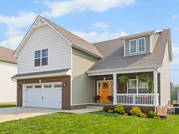2nd image of 1093 Harrison Way