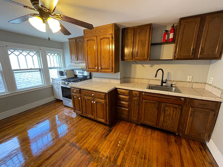 19 Woodland St #3 — Photo 8