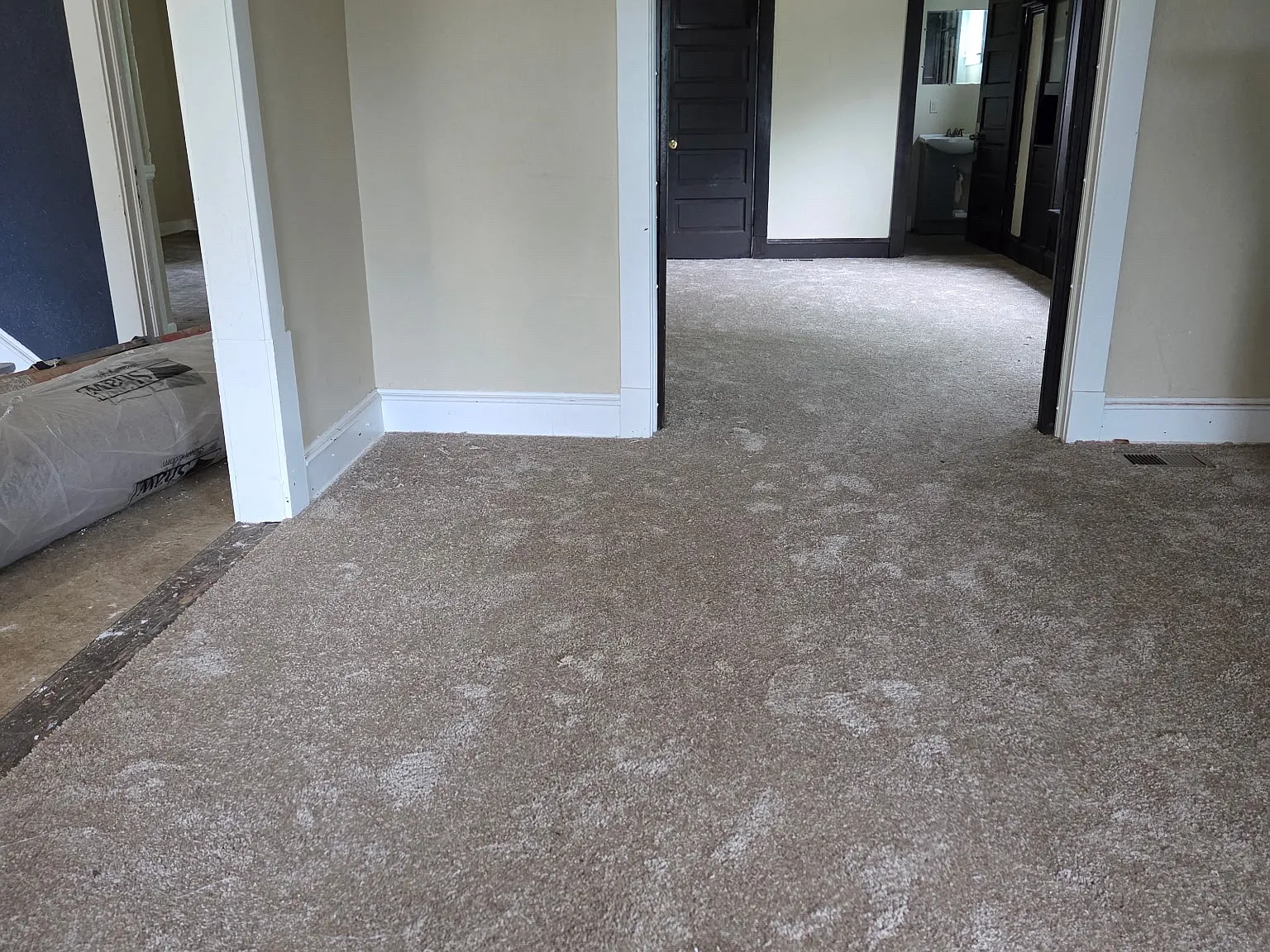 7 bed, $1,550 — Photo 2