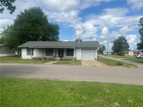 503 Perkins St, Franklin, TX 77856