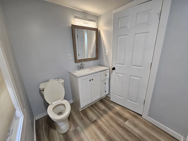 135 Wisconsin Ave #2 — Photo 10