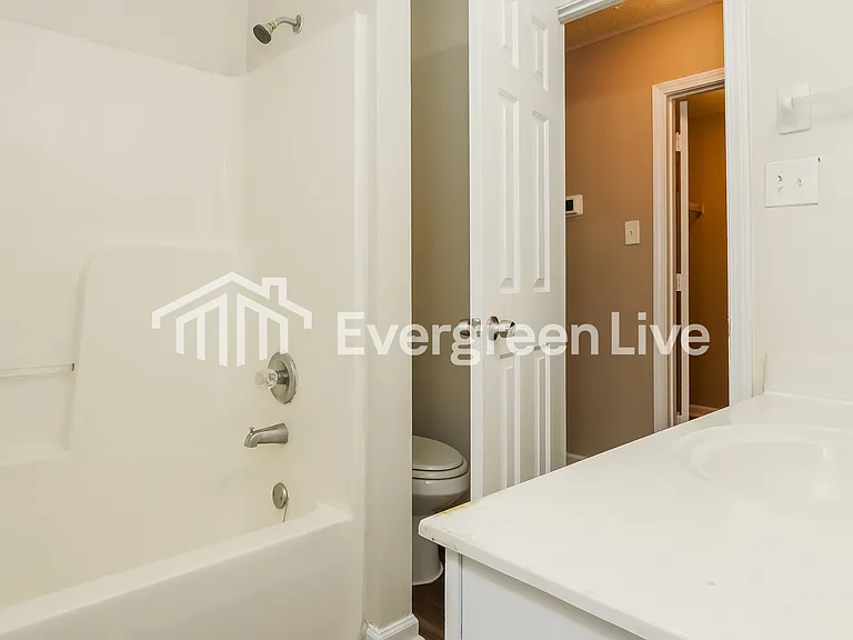 2677 Bay Pointe Cir N — Photo 10