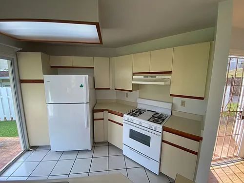 98-1961D Kaahumanu St #40 Photo 1