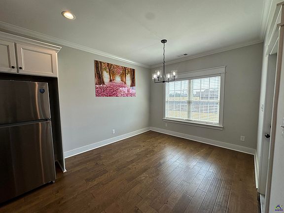 5th image of 116 Perth Ct