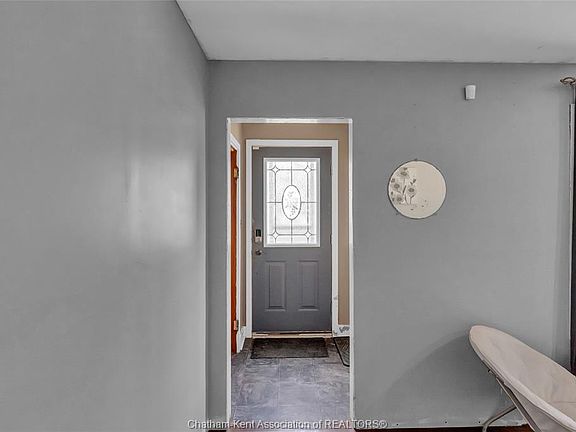 3rd image of 12 McKinnon Dr