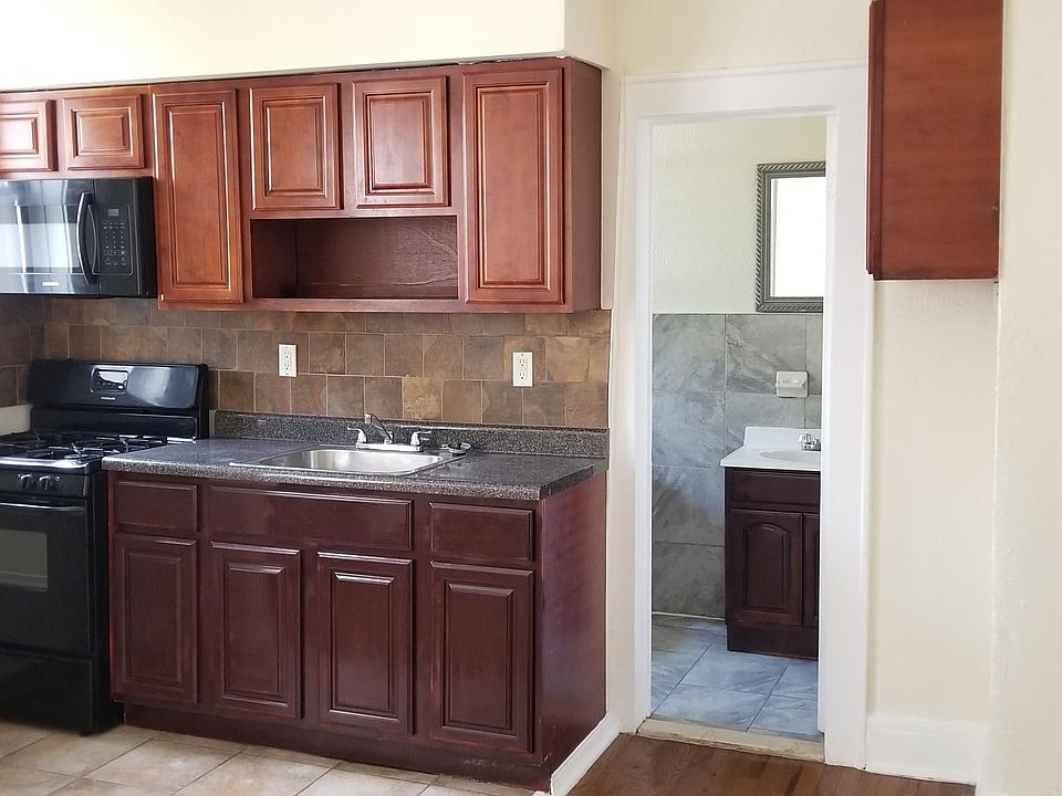 1st image of 148 S Munn Ave APT 101