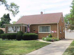 2556 Lincoln Rd, Kenosha, WI 53143