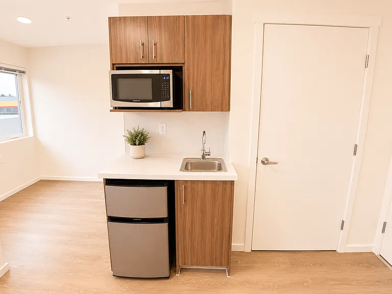 Plaza Apartments — Photo 180