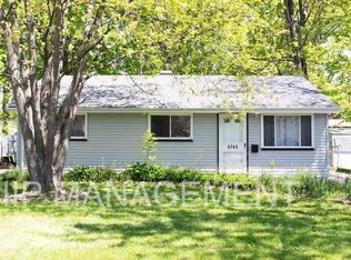 4745 Robinwood Dr, Mentor, OH 44060