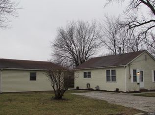 32 Ray St, Cottage Hills, IL 62018