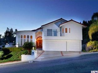 1071 Old Phillips Rd, Glendale, CA 91207