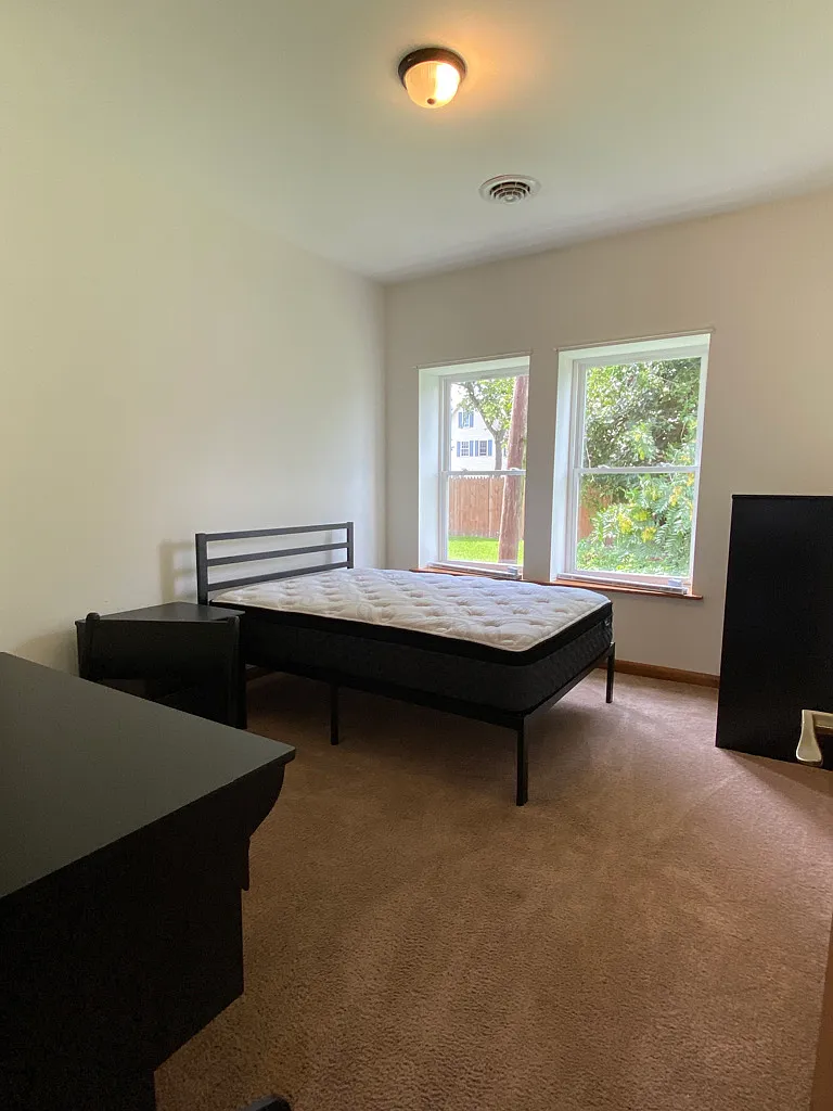 941 West 3rd Street - Unit 7 - 1 — Photo 3