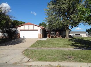 2140 S Lori Ln, Wichita, KS 67207