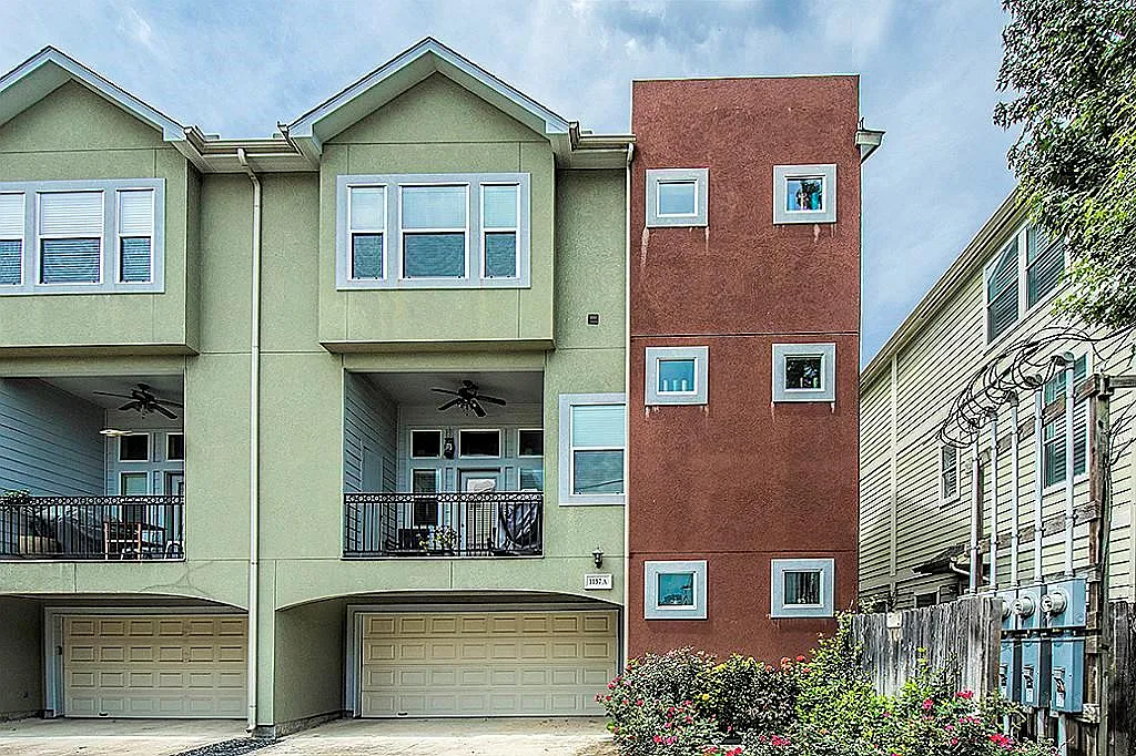 3 bed, 3.5 bath, 2132 sqft, $2,850 — Photo 1