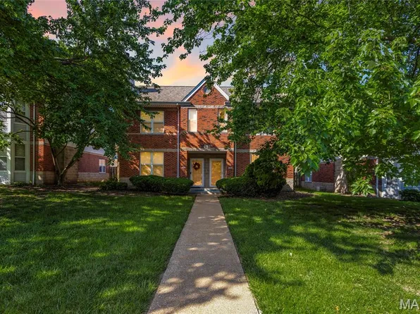 4122 Westminster Pl, Saint Louis, MO 63108