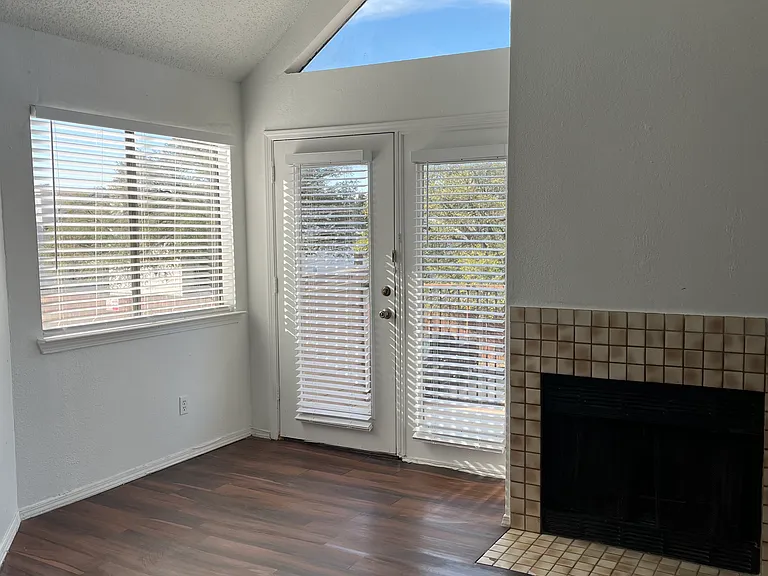 9839 Walnut St #210 — Photo 14