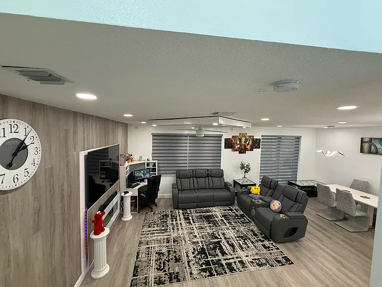9114 Villa Palma Ln — Photo 13