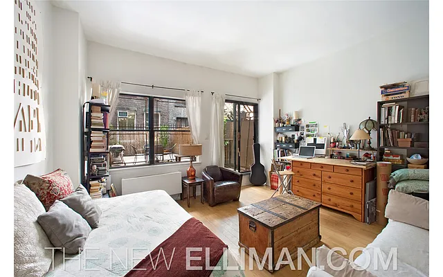 Sold by Douglas Elliman | media 25