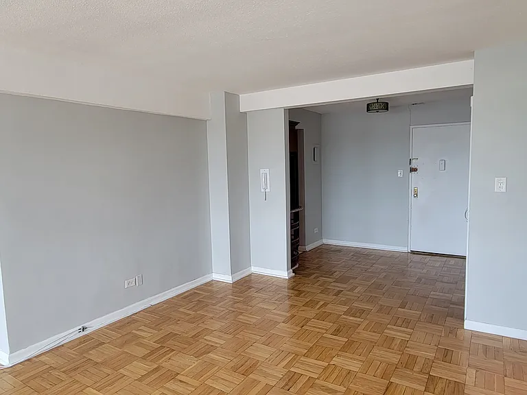 10740 Queens Blvd #11L — Photo 7