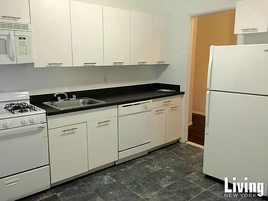 Rented by Living New York | media 3