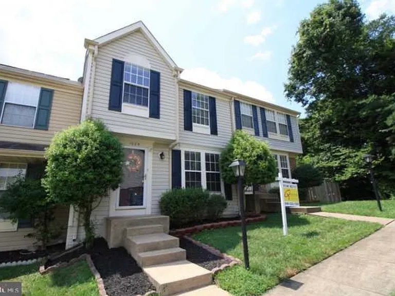 1009 Highpointe Blvd — Photo 1