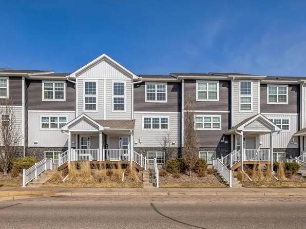 667 Village Dr, Lino Lakes, MN 55014
