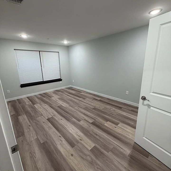 2nd image of 77 Park Ave #101