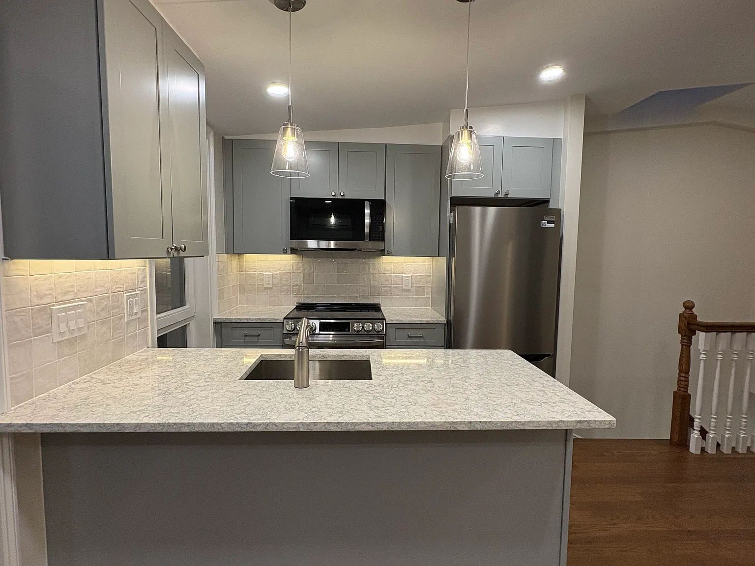 1 bed, 600 sqft, $3,400 — Photo 2