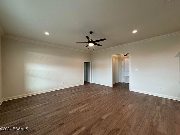 3rd image of 206 Appleby Way