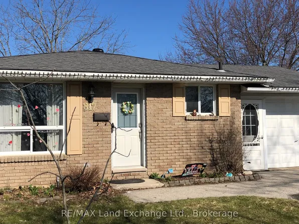 812 Walsh St, Kincardine, ON N2Z 1P4