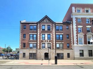 3345 N Marshfield Ave #504, Chicago, IL 60657