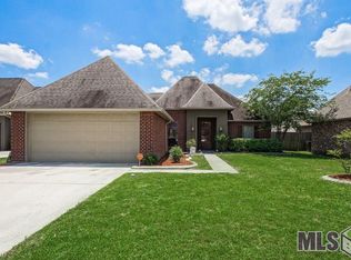 10160 Chanel Dr, Denham Springs, LA 70706