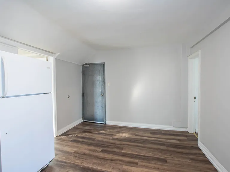 44 Rodman St #3 — Photo 10