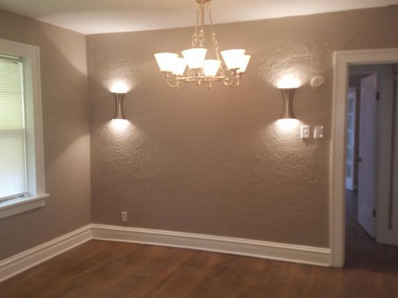 4th image of 1236 Sells Ave