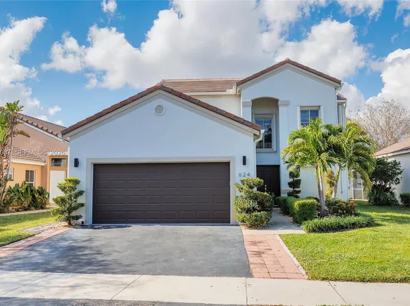 624 Stanton Dr, Fort Lauderdale, FL 33326