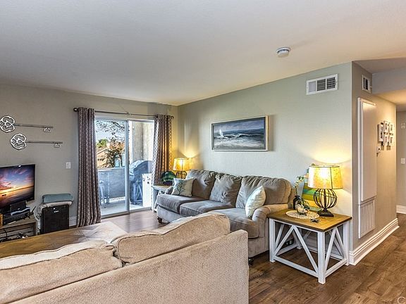 5th image of 2375 Del Mar Way Unit 103